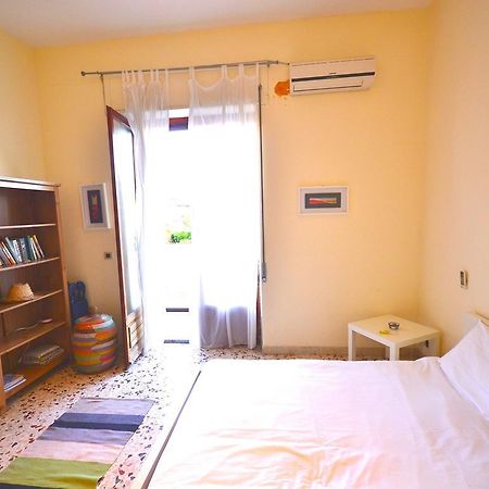 Cozy Holiday Home In Pozzillo With Terrace Acireale Bagian luar foto
