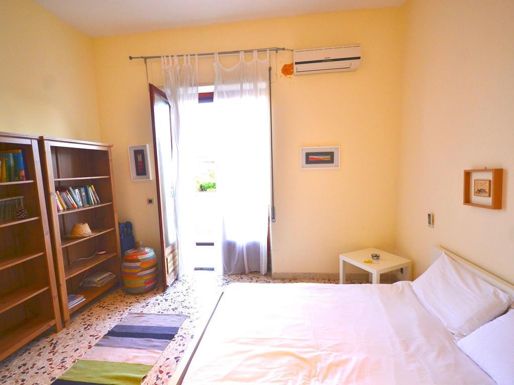 Cozy Holiday Home In Pozzillo With Terrace Acireale Bagian luar foto