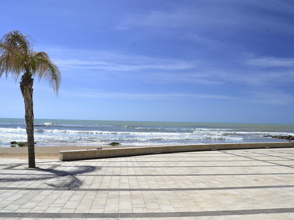 Cozy Holiday Home In Pozzillo With Terrace Acireale Bagian luar foto